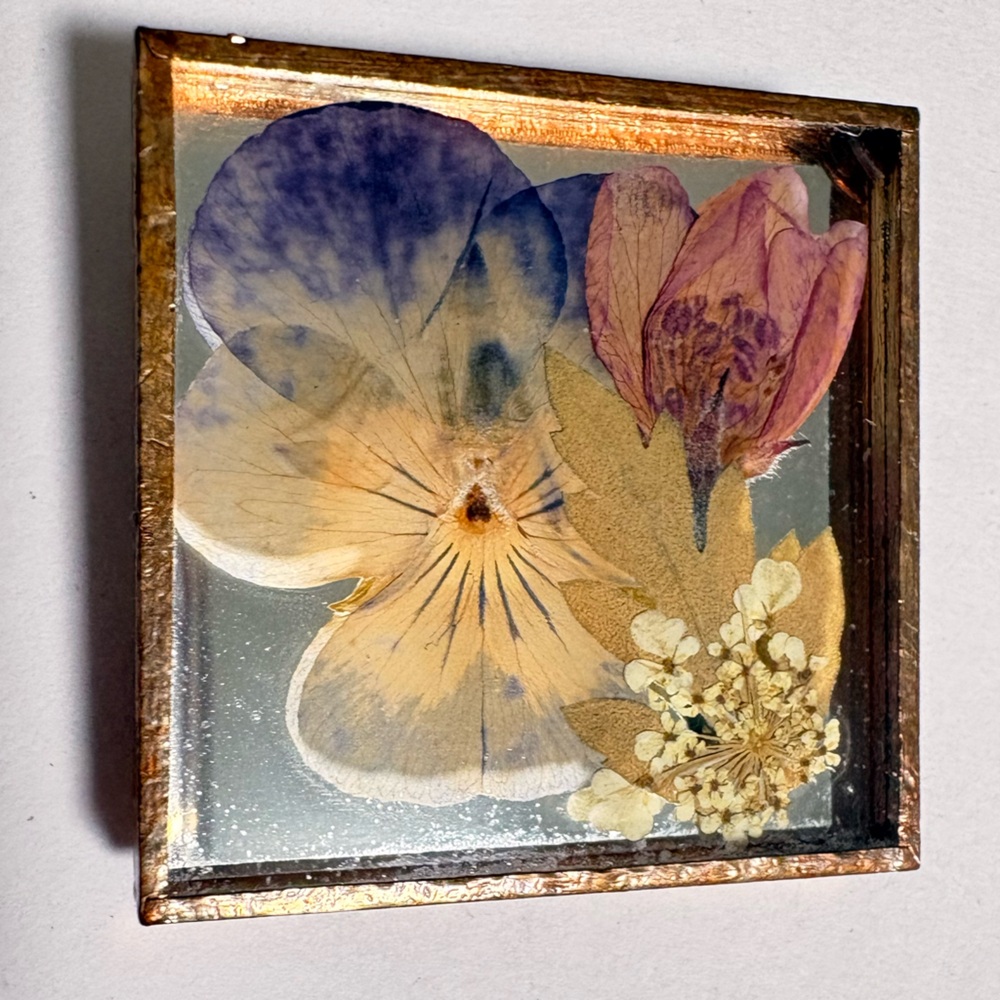 Signed vintage Pressed Floral Square Brooch with Gold tone Frame brooch